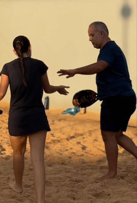 Treino na areia no fim da tarde