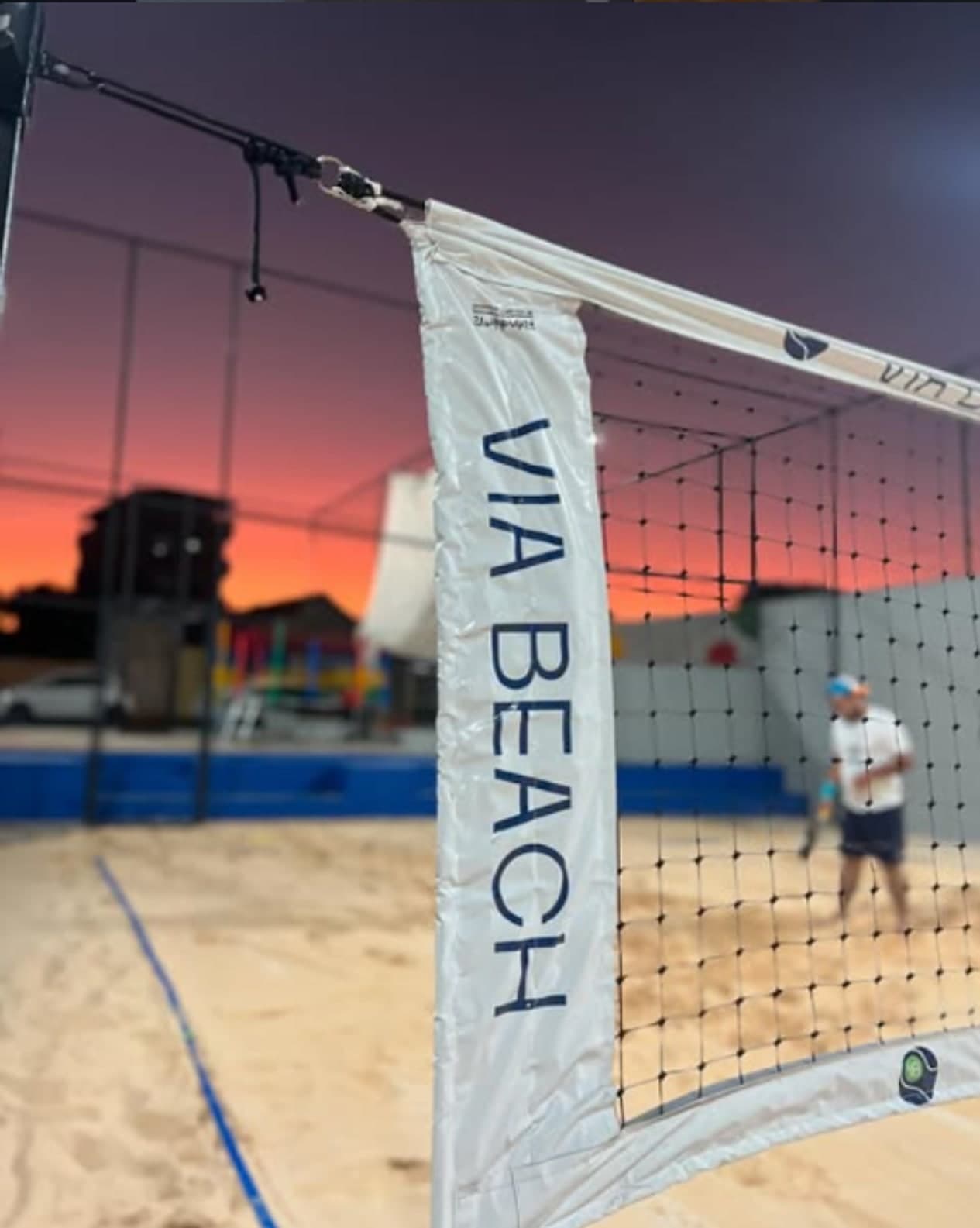 Rede da quadra do Via Beach no fim da tarde